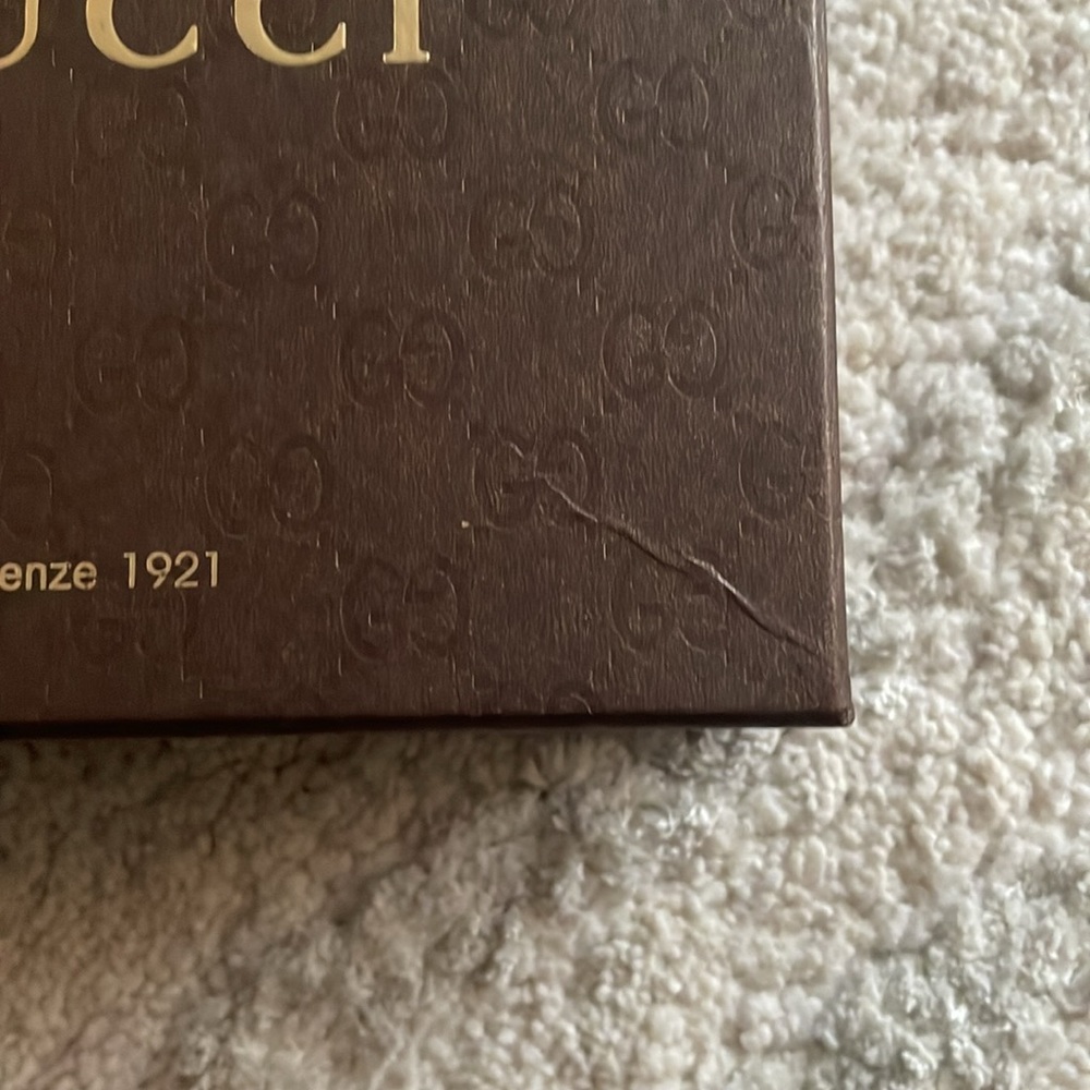 Authentic Gucci Box & Gift Bag - Picture 4 of 5